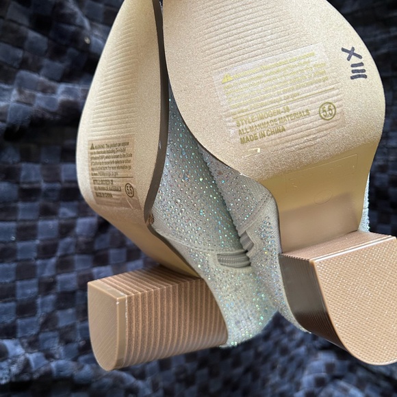 Silver Rhinestone bling Boots. Women’s size 5.5 - Picture 4 of 4